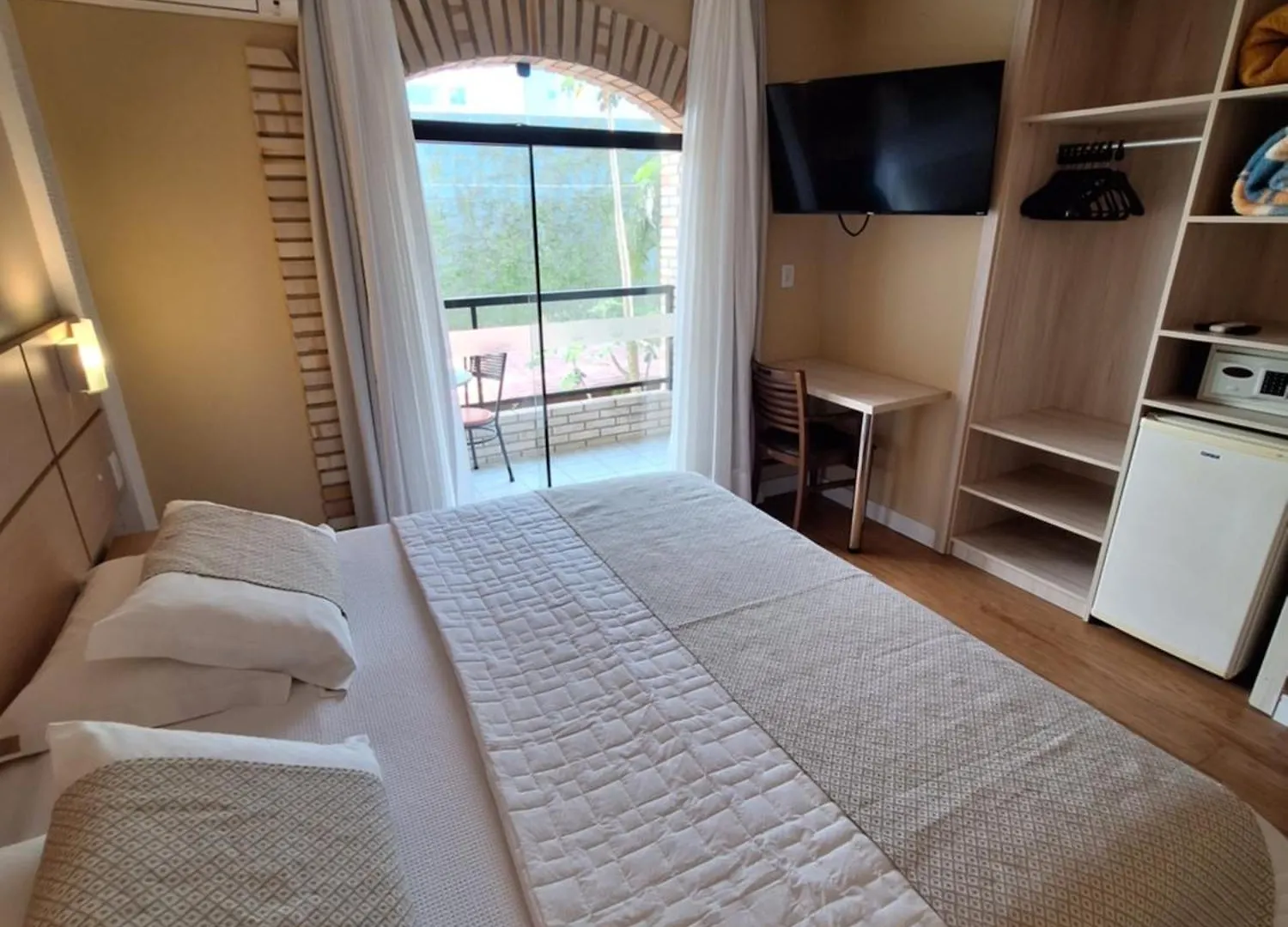 Hotel Joao De Barro Itajai 3*,